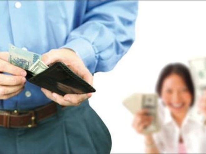 Mơ thấy người yêu cho tiền là dự báo may mắn trong chuyện tình cảm