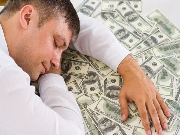 Mộng lừa tiền được trả lại dự khó khăn vượt qua