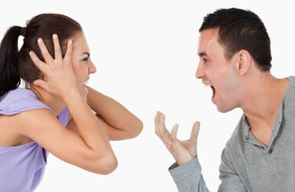 Ý nghĩa giấc mơ cãi nhau vì tiền