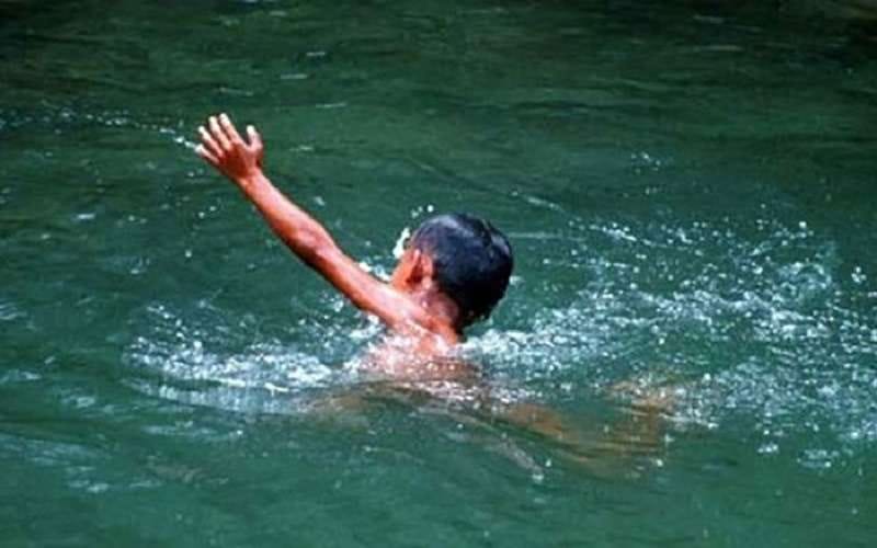 Giải đáp ngủ mơ thấy mình tắm sông có nghĩa gì?