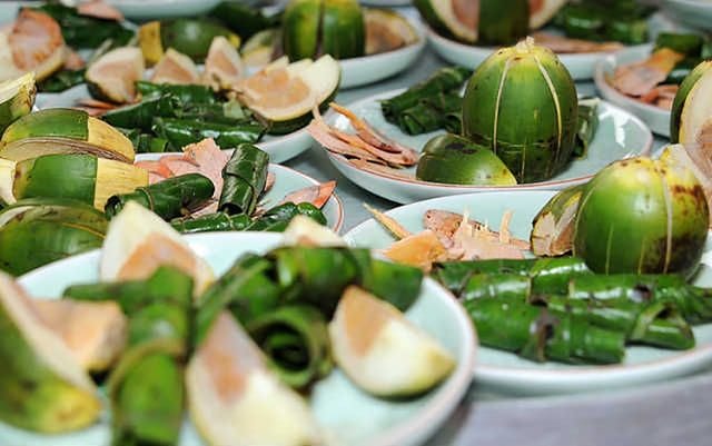 Luận giải từng giấc mơ thấy ăn trầu cau
