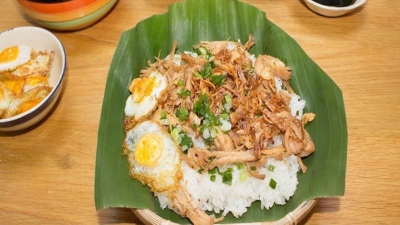 Mơ ăn xôi gà hãy chú ý khéo léo trong cách ứng xử