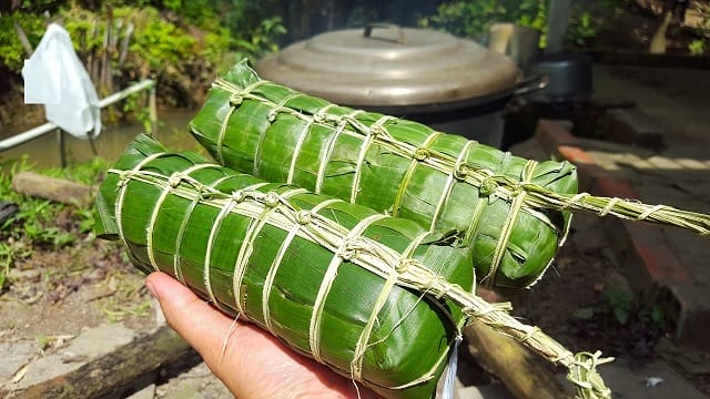Mơ thấy ăn bánh tét