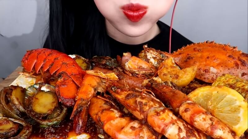 Mơ thấy ăn tôm và những dự báo thú vị