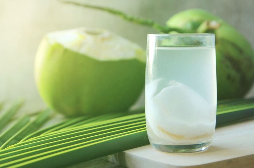 Mơ thấy uống nước dừa - Giải mã thông điệp và con số tiềm ẩn
