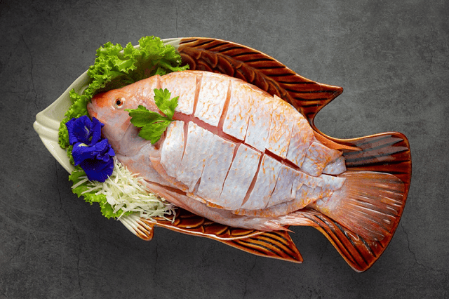 Mộng thấy ăn cá tươi sống