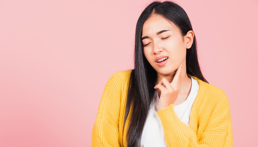 Cằm bên phải giật bất chợt