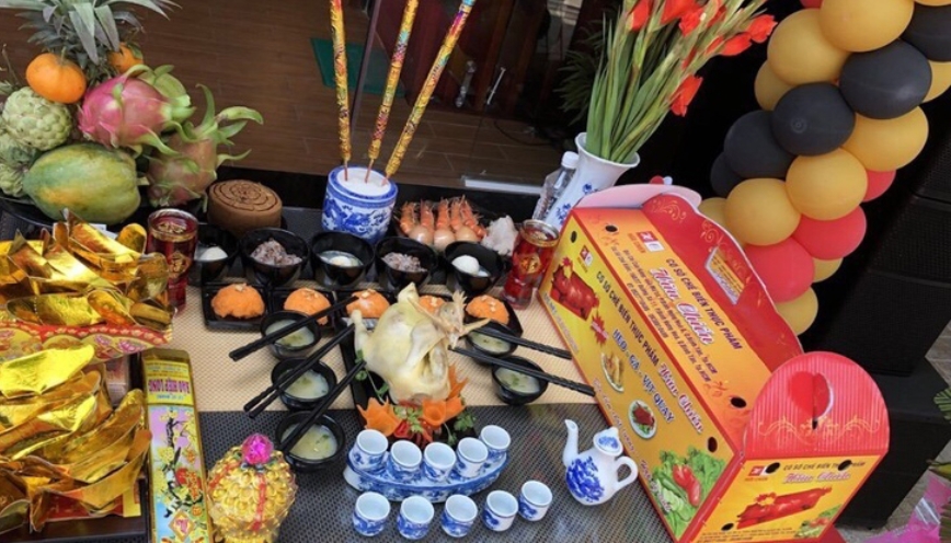 Văn khấn mùng 7 tết đầy đủ cho nghi thức đầu năm